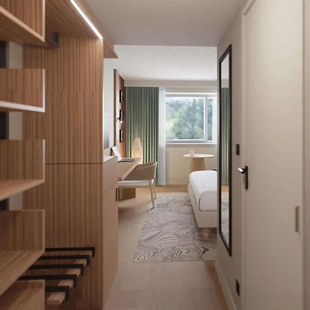 Western Admiral 酒店