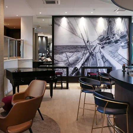 Western Admiral Hotel