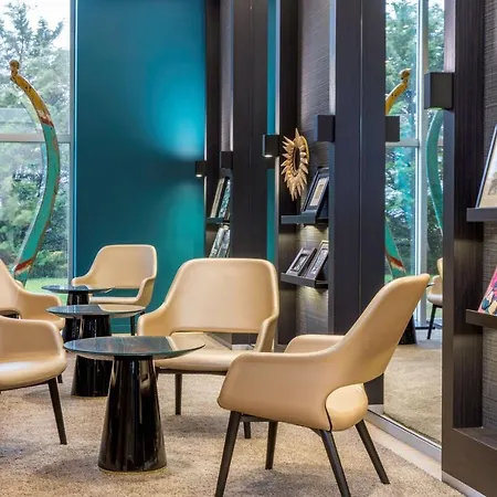 Western Admiral 4* 拉图尔德萨尔瓦尼