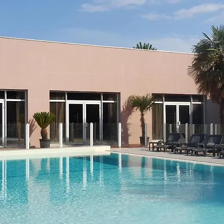 Western Admiral Hotel